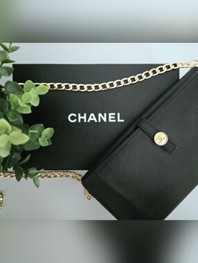 Authentic CHANEL CC Coco Black Gold Flap Wallet Clutch Crossbody WOC Card Holder